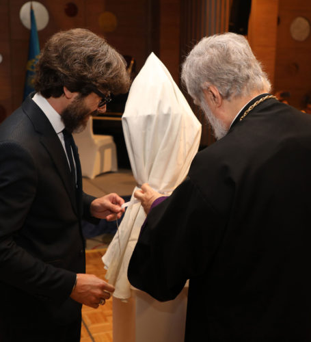 Sculpture of His Holiness Catholicos Aram I